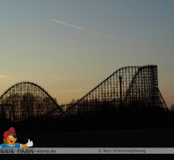 Colossos im Sonnenuntergang