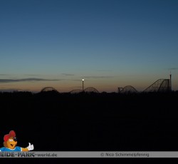 Colossos im Sonnenuntergang