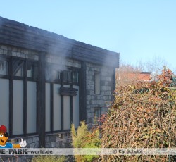 Krake lebt! Gebäude