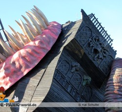 Schiffswrack mit Maul