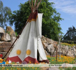 Zelt beim Lucky Land