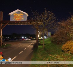 Zufahrt Holiday Camp