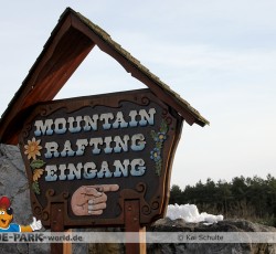 Schild: Mountain Rafting
