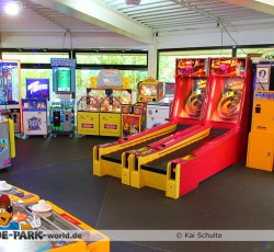 Spielhalle Maya Tal