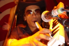 2005 8