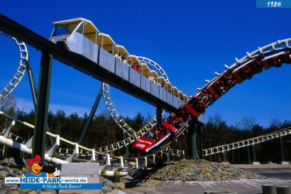 Monorail nimmt ihren Betrieb auf