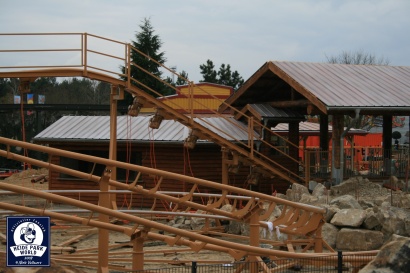 Bauarbeiten an der Indianer Achterbahn