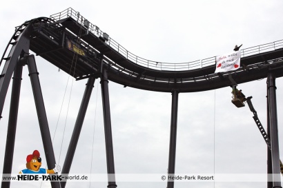 Große Gefühle in höllischer Höhe: Heiratsantrag auf der Krake am Valentinstag
